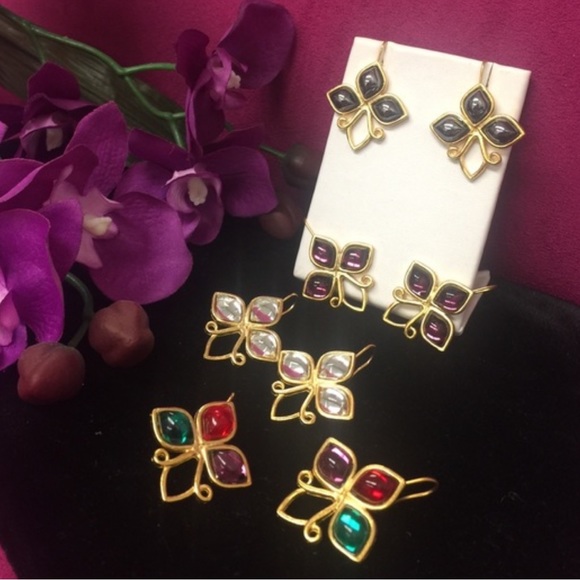 Three Stone Cabochon Earrings-Available in lots of colors-Boutique - Picture 1 of 3